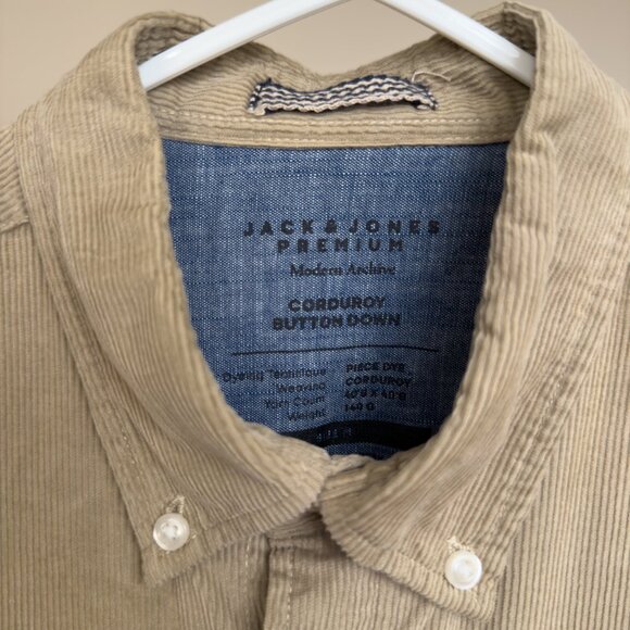 Jack & Jones Light Brown/Tan Long Sleeve Corduroy Button-Up Shirt (Medium) - Picture 4 of 5
